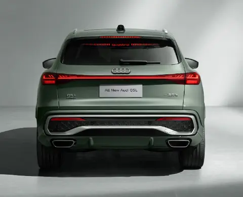 30万级豪华SUV巅峰对决！谁更胜一筹？